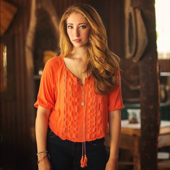Elodie Coral Quarter-sleeved Blouse - Picture 6 of 6